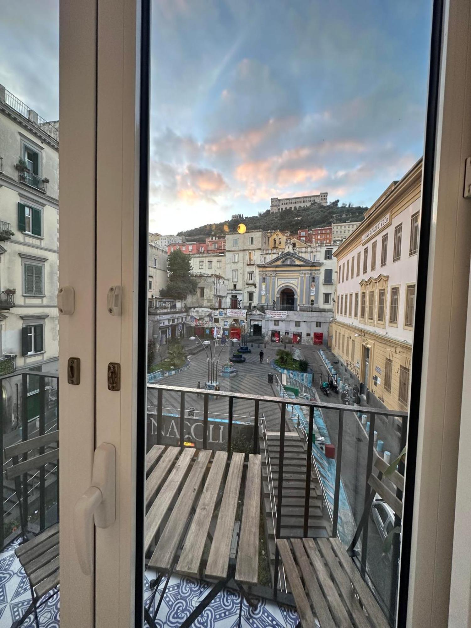 Mansarda Valu Apartment Naples Luaran gambar