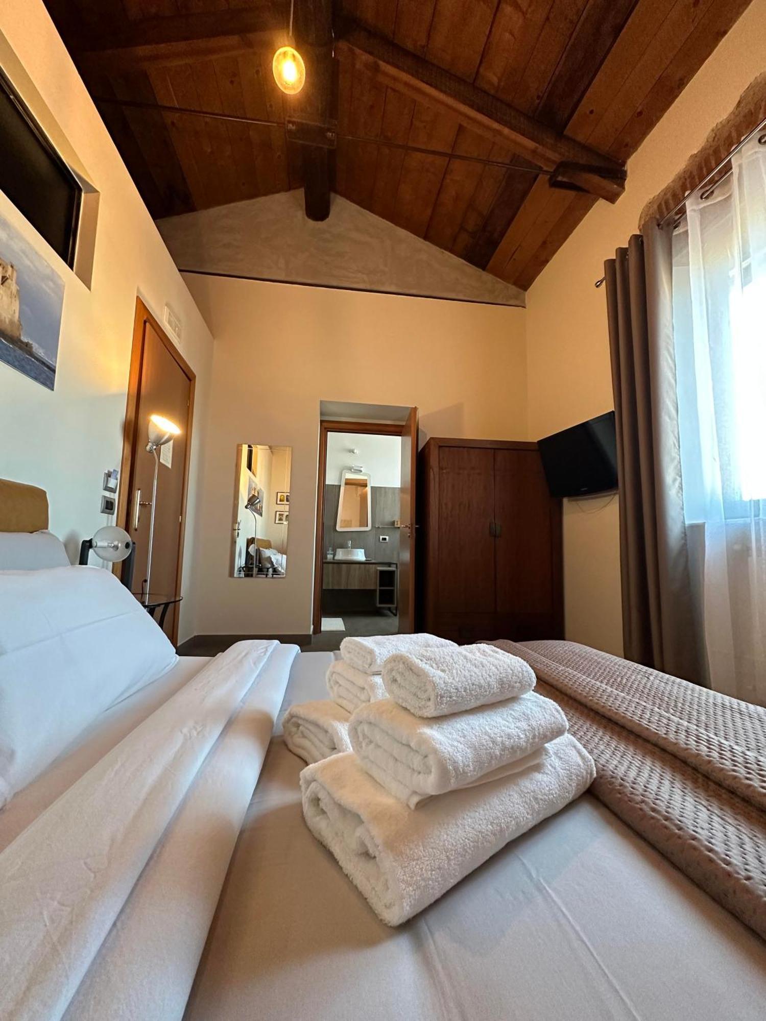 Mansarda Valu Apartment Naples Luaran gambar