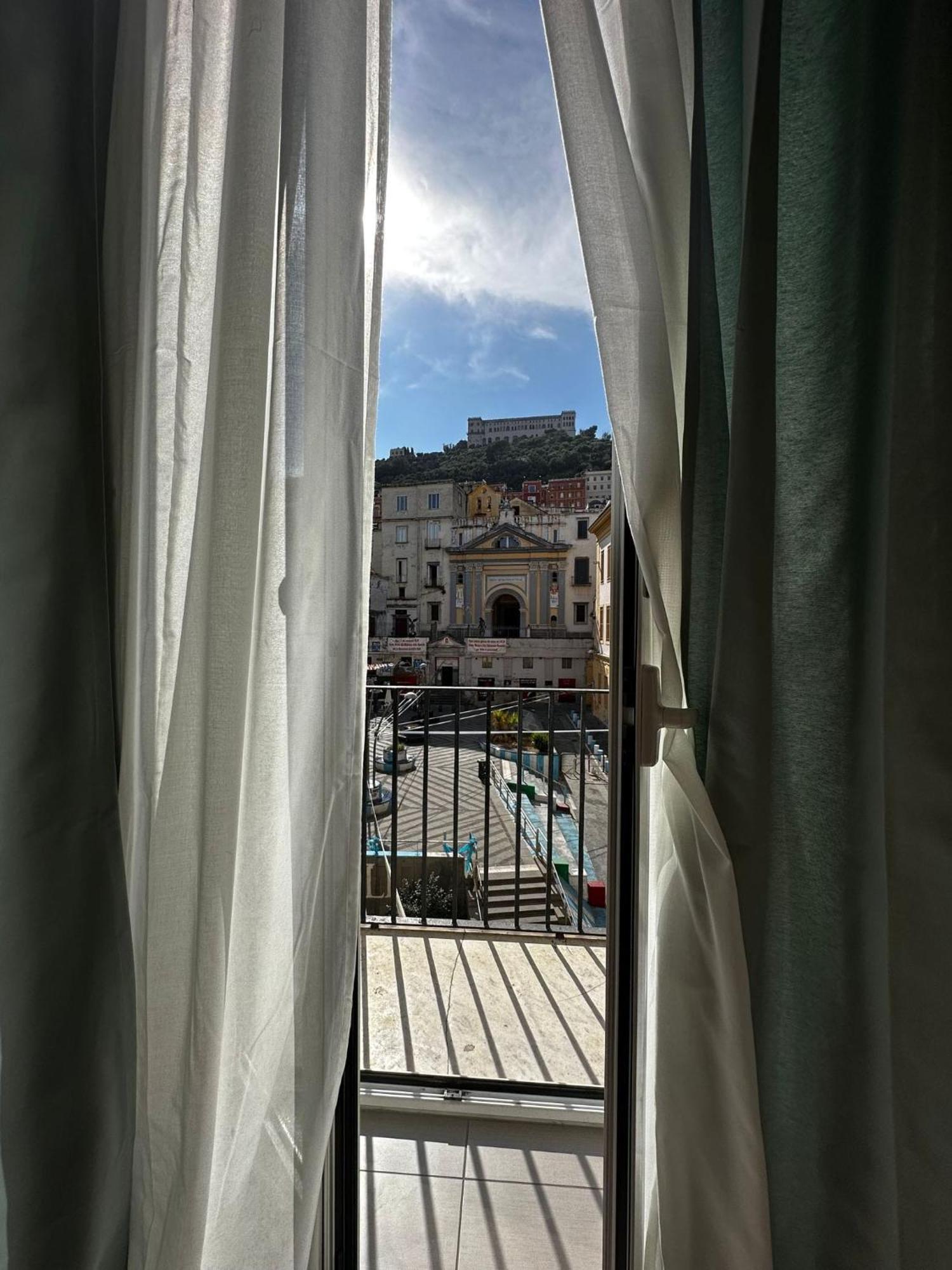 Mansarda Valu Apartment Naples Luaran gambar