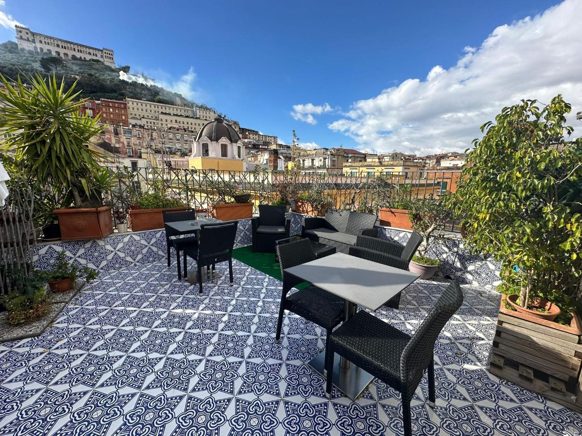 Mansarda Valu Apartment Naples Luaran gambar