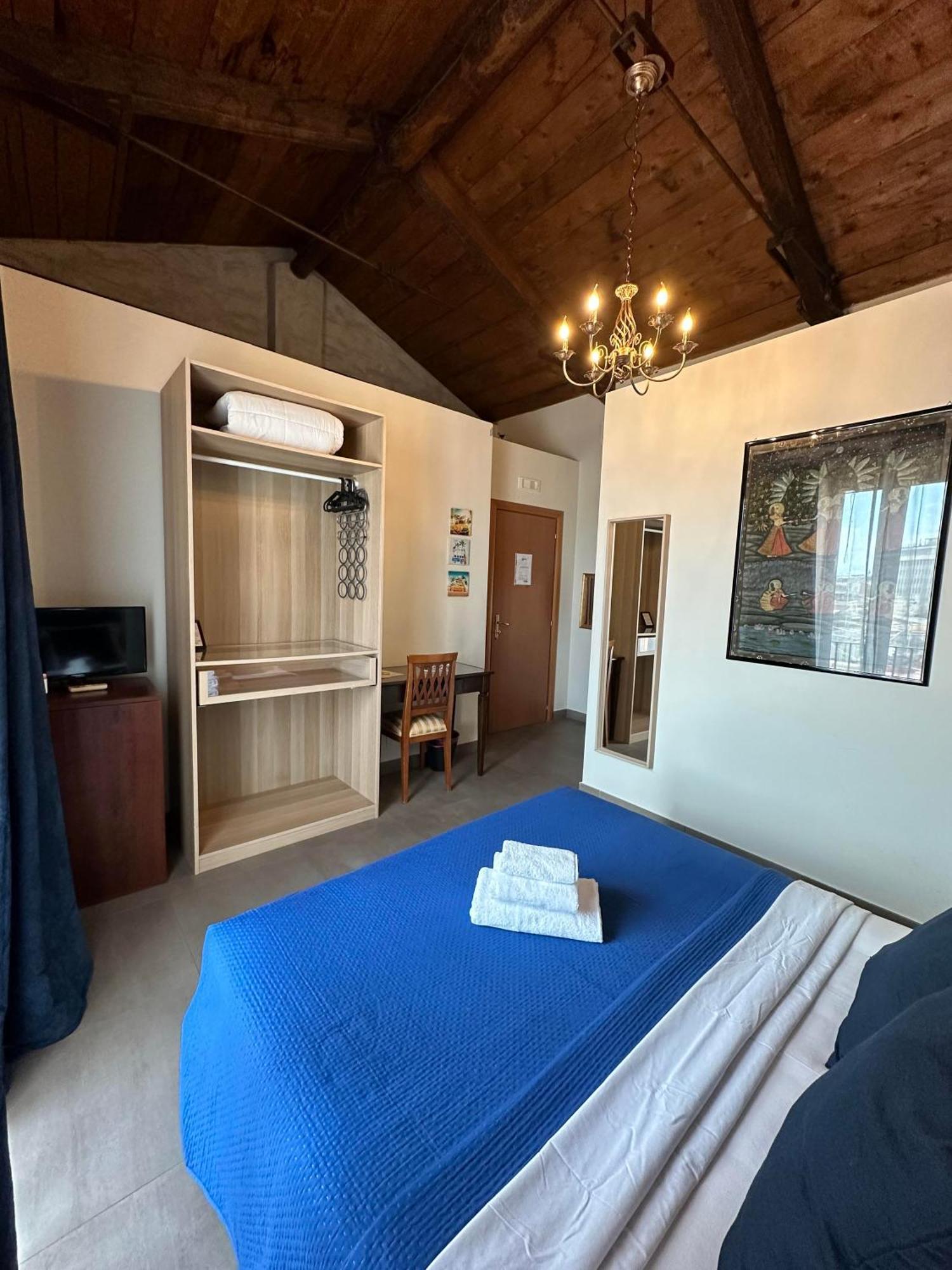Mansarda Valu Apartment Naples Luaran gambar